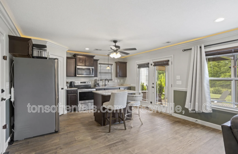 679 Spartan Commodor Ln - Photo 6 of 19