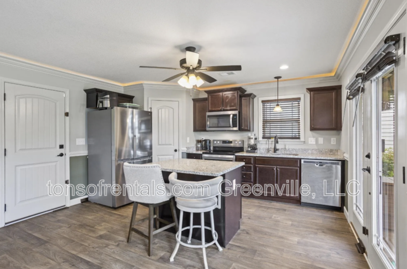 679 Spartan Commodor Ln - Photo 7 of 19