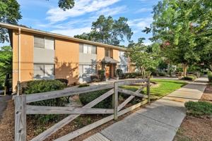 featured image of 6 Norcross Way