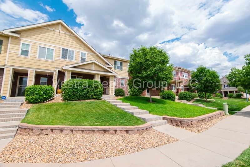 17273 E Wyoming Pl - Photo 2 of 36