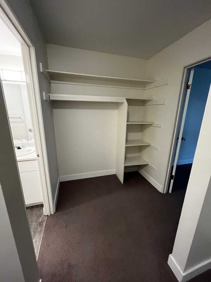 6511 Gilbert Road - Photo 5 of 9