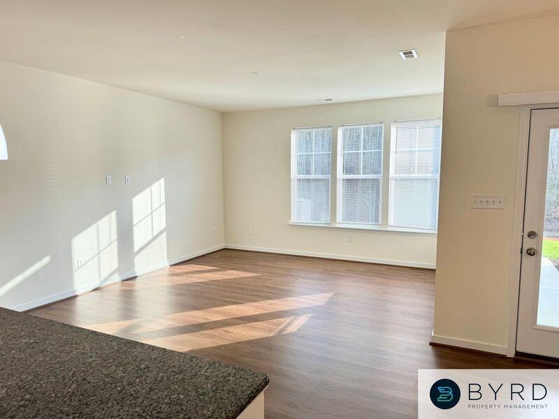 18529 Palisades Rdg - Photo 3 of 26