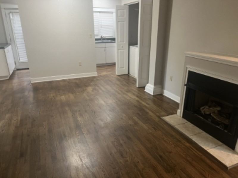925 Greenwood Ave Ne - Photo 4 of 14