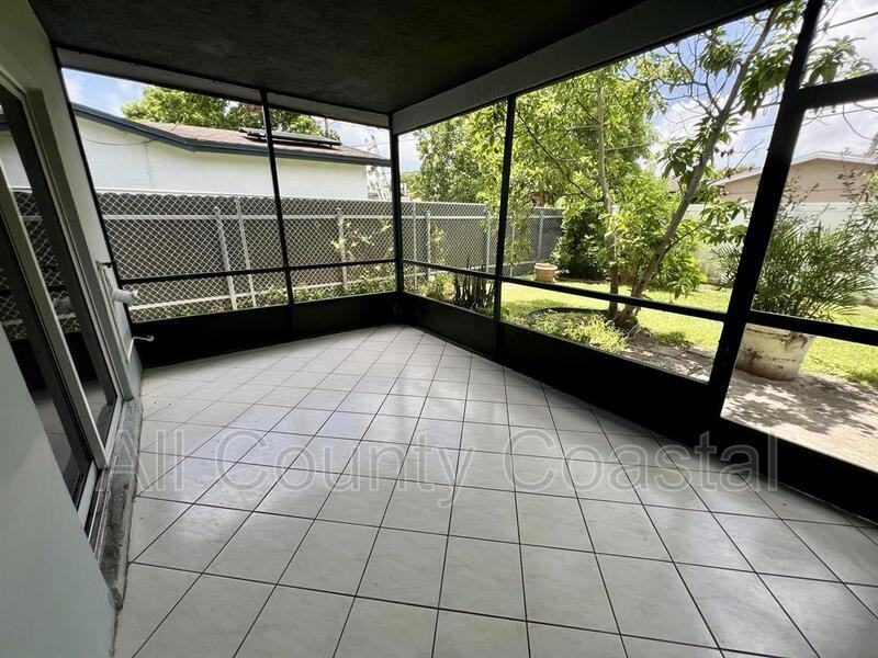 8640 Wilshire Dr - Photo 7 of 24