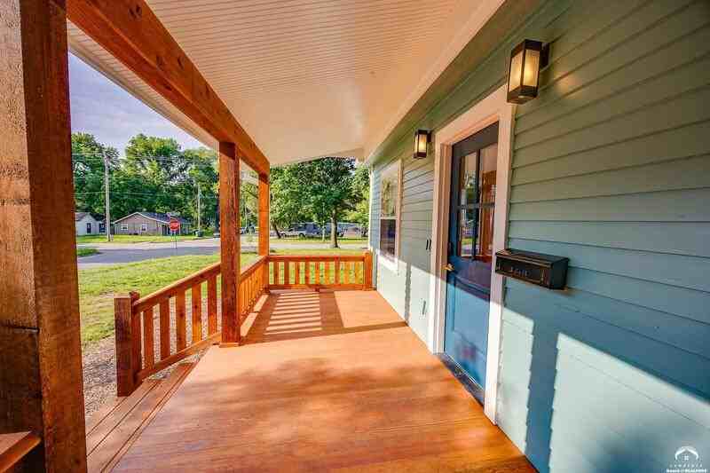 1243 Delaware St - Photo 3 of 27