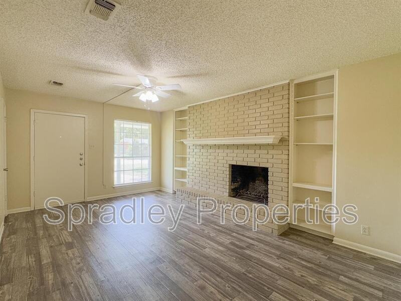4404A Briar Cliff Rd - Photo 2 of 11