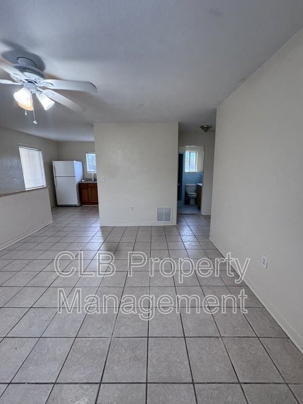 105 Seville St - Photo 3 of 13