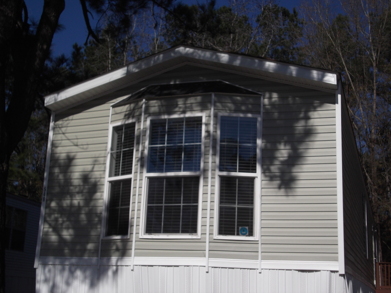 548 Birchwood Dr - Photo 3 of 10