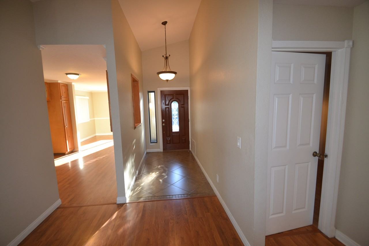 23037 Magnolia Glen Dr - Photo 2 of 13