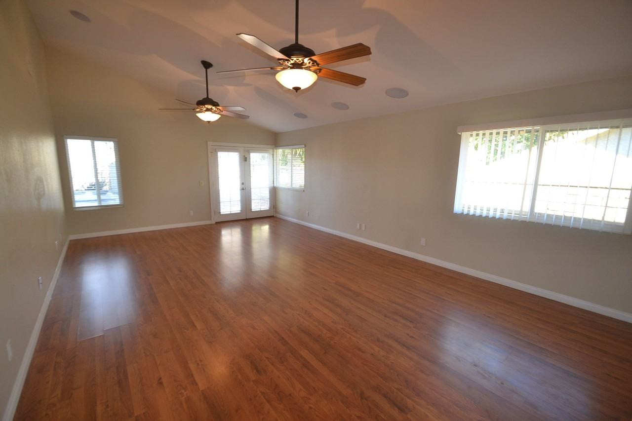 23037 Magnolia Glen Dr - Photo 3 of 13