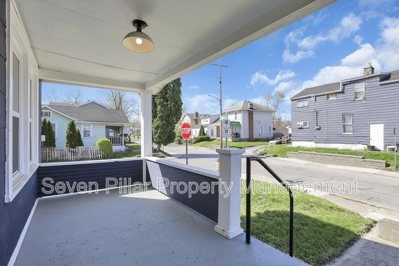 522 Ryan Ave - Photo 7 of 39