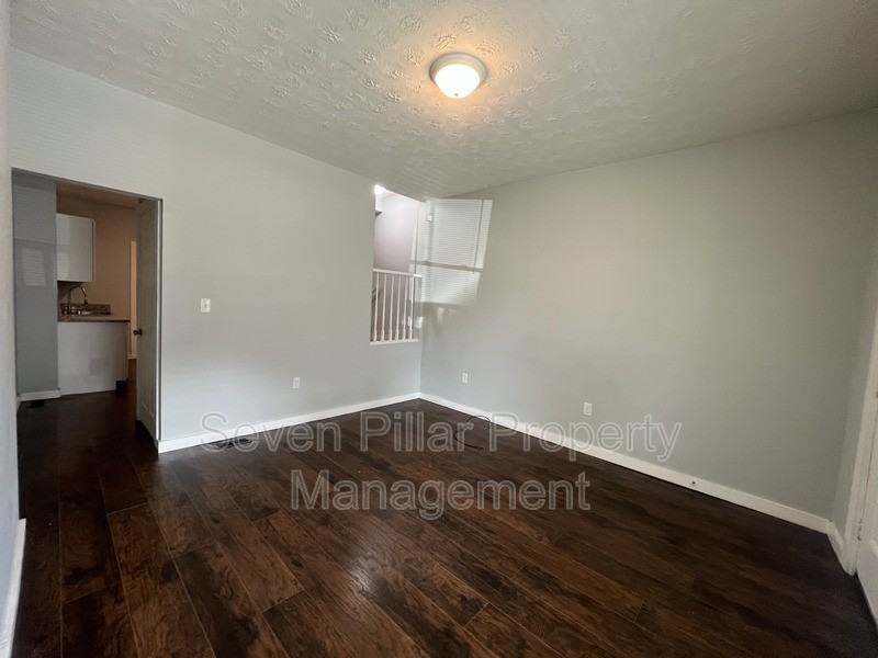 114 Dana Ave - Photo 6 of 22