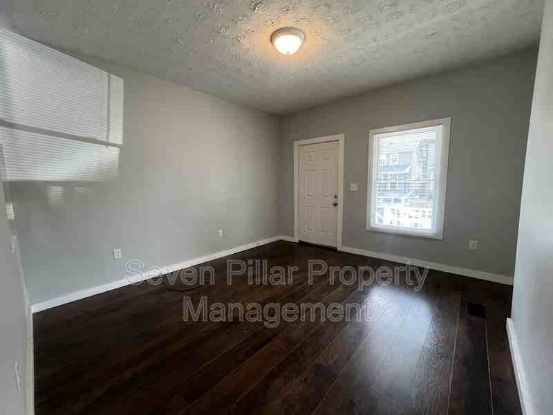 114 Dana Ave - Photo 7 of 22
