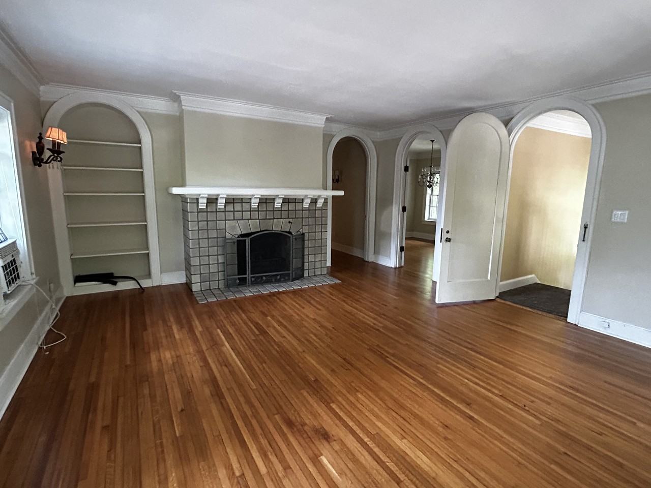 1725 West Moss Avenue #3 - Photo 7 of 22