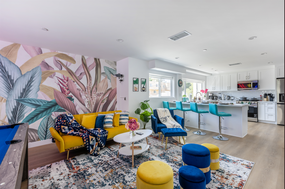 14165 Calvert Street - Photo 3 of 14