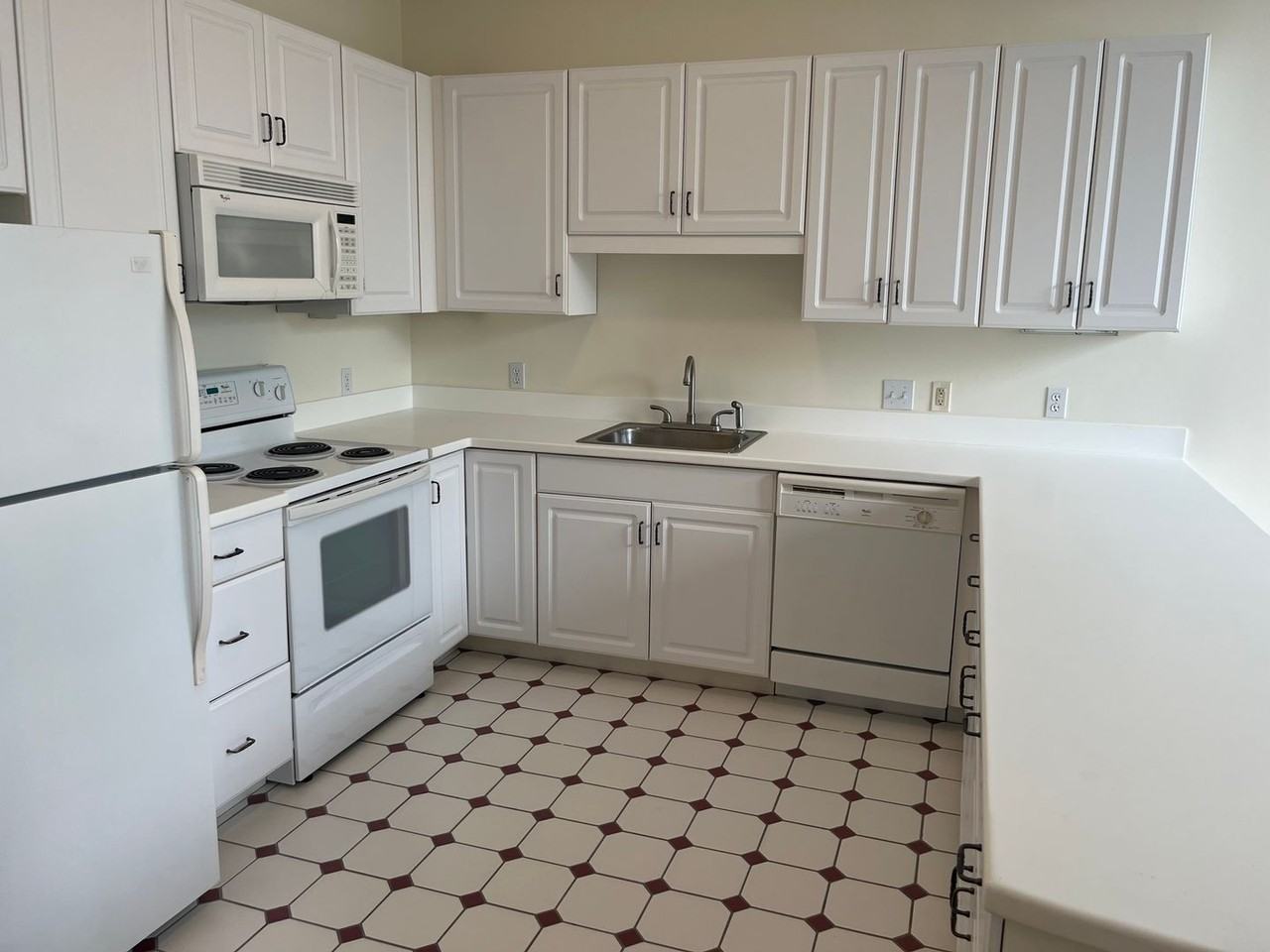 Schoolhouse Apartments - Photo 6 of 15