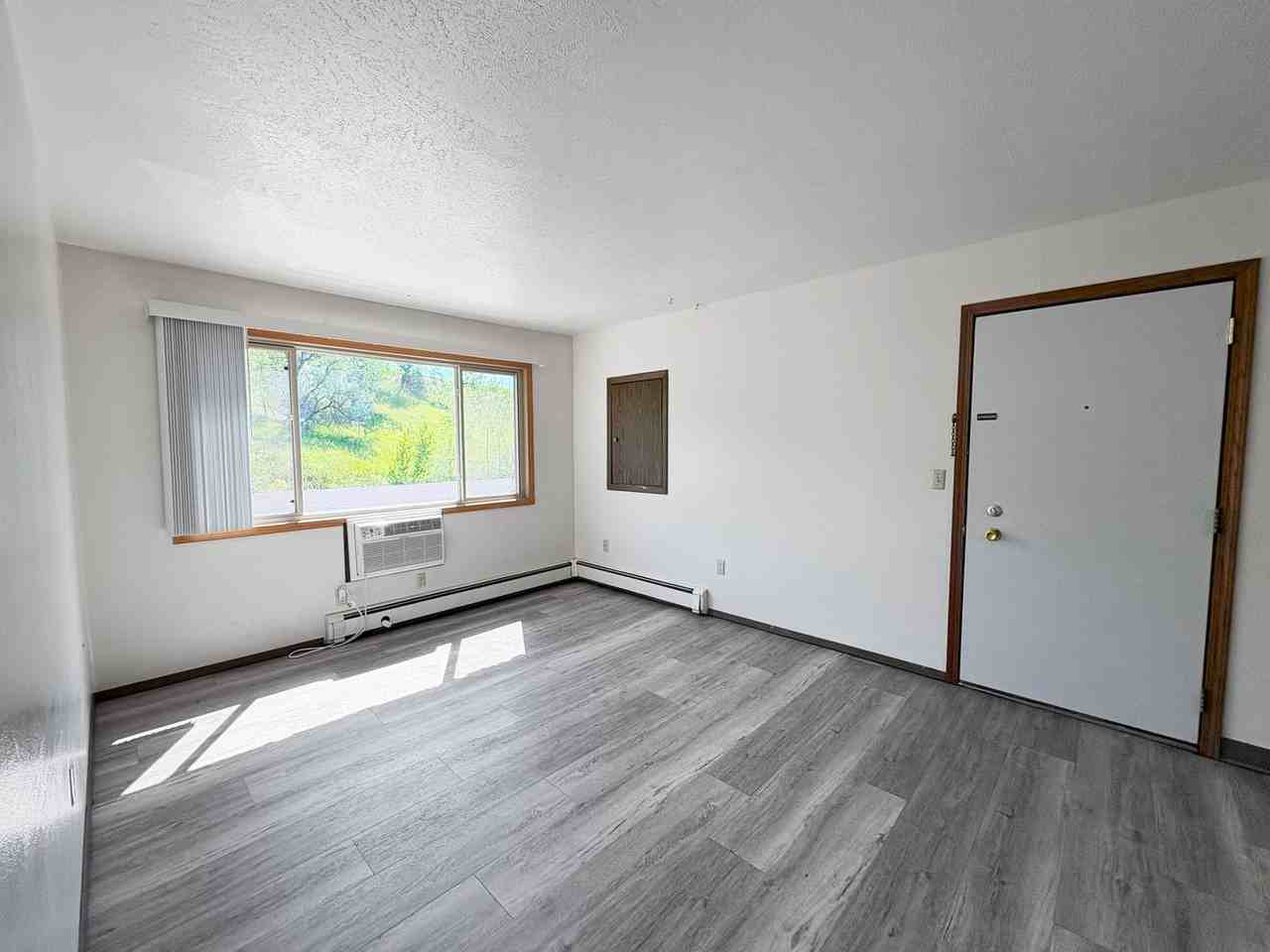 Cedarwood MSU - Photo 7 of 13