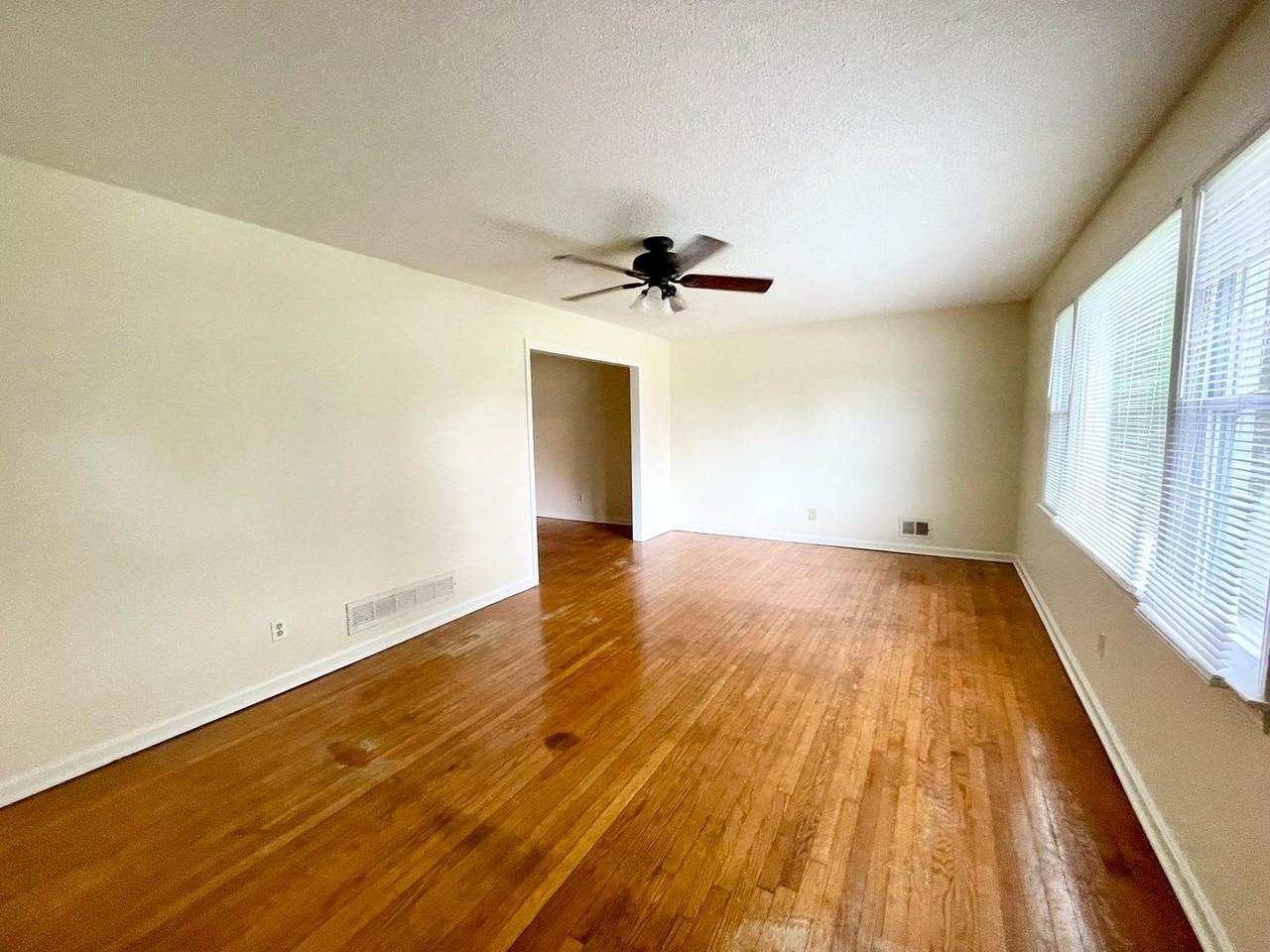 853 Statler Rd - Photo 2 of 21