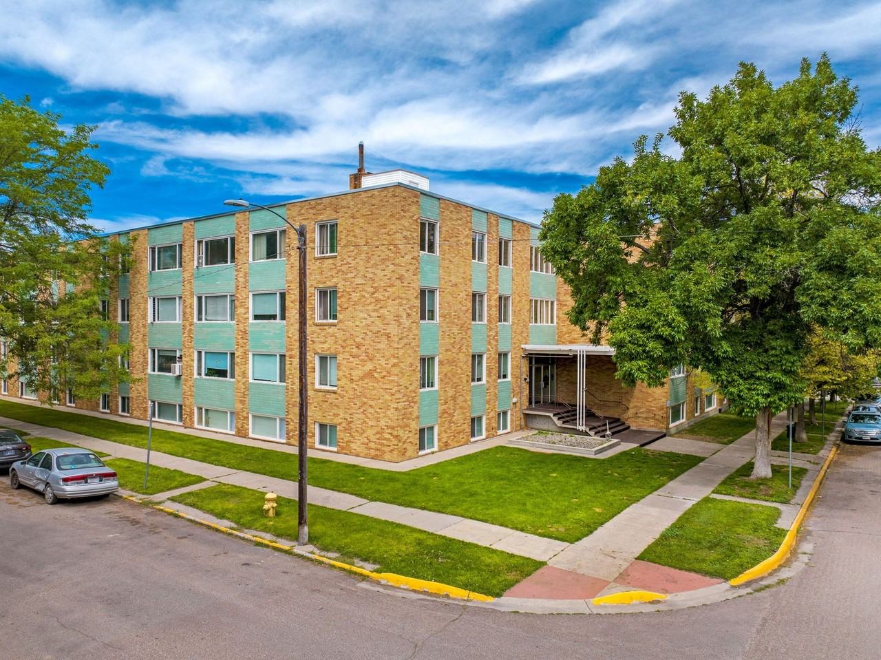 Bitterroot Apartments - Photo 3 of 19