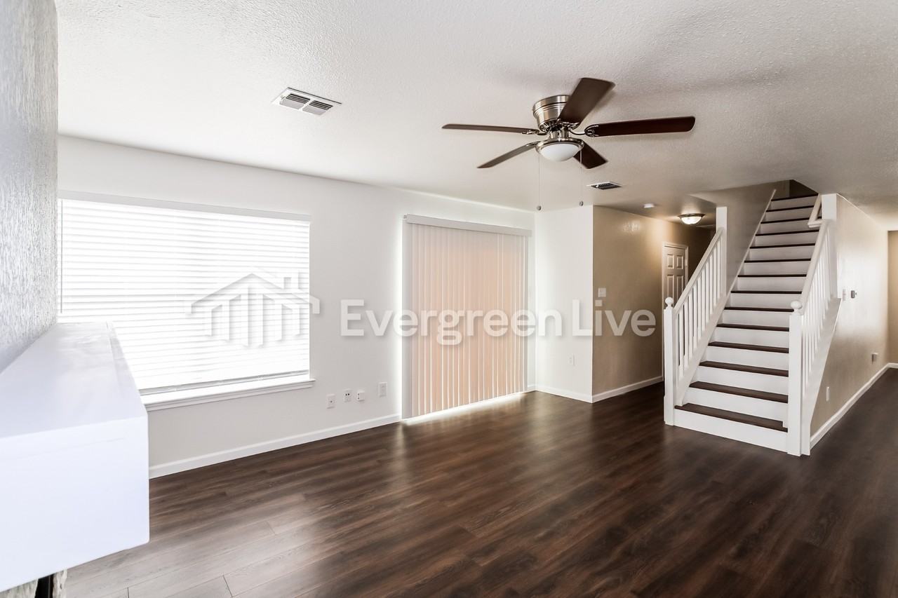 1100 Beechwood Ln - Photo 5 of 19