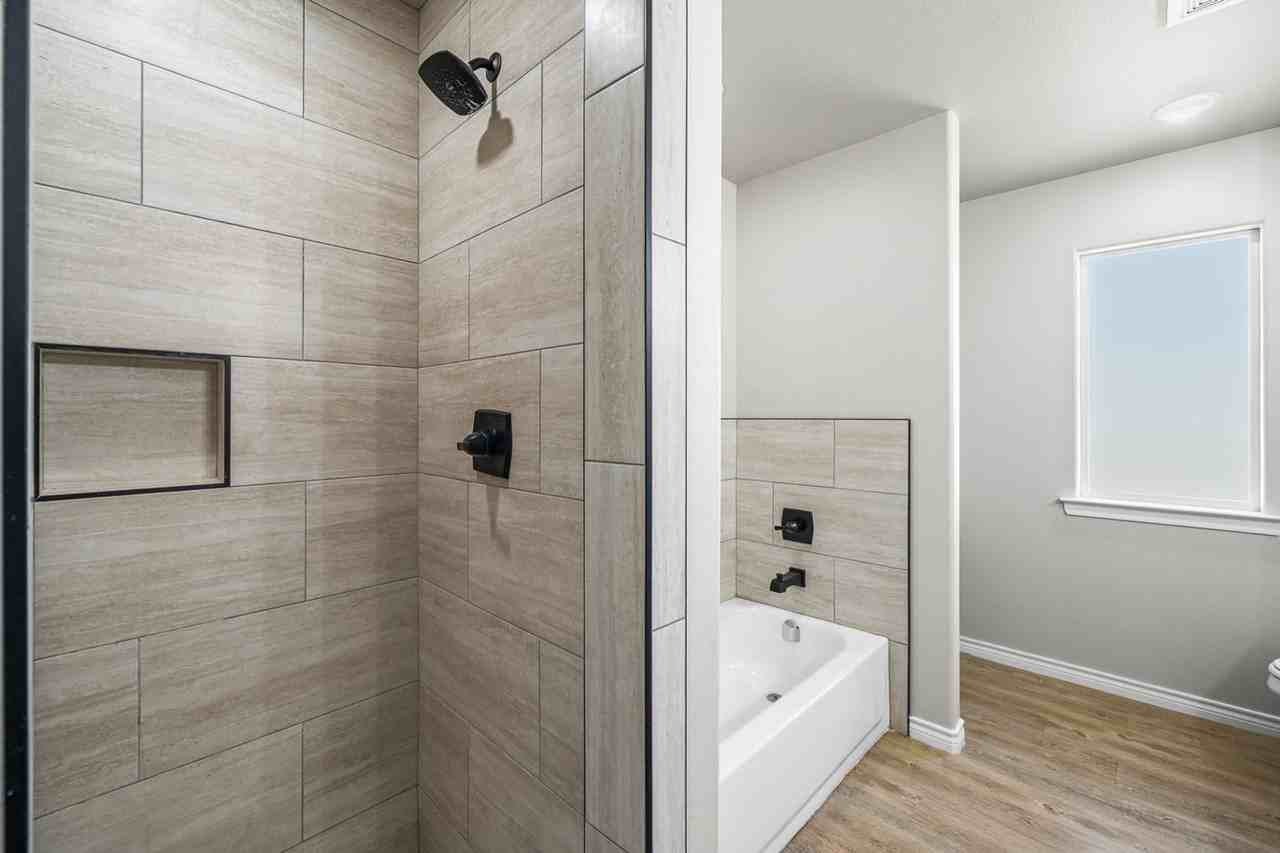 7409 E County Road 6000 - Photo 3 of 35