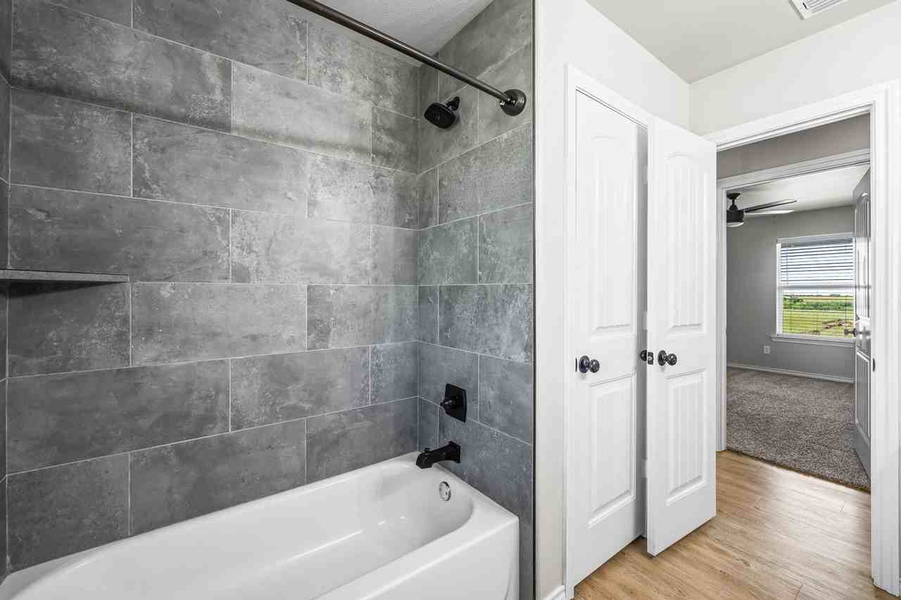 7409 E County Road 6000 - Photo 7 of 35