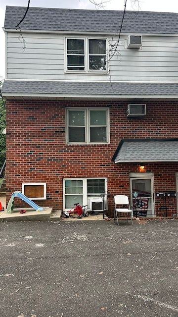 1022 Fox Chase Rd ##B - Photo 3 of 5