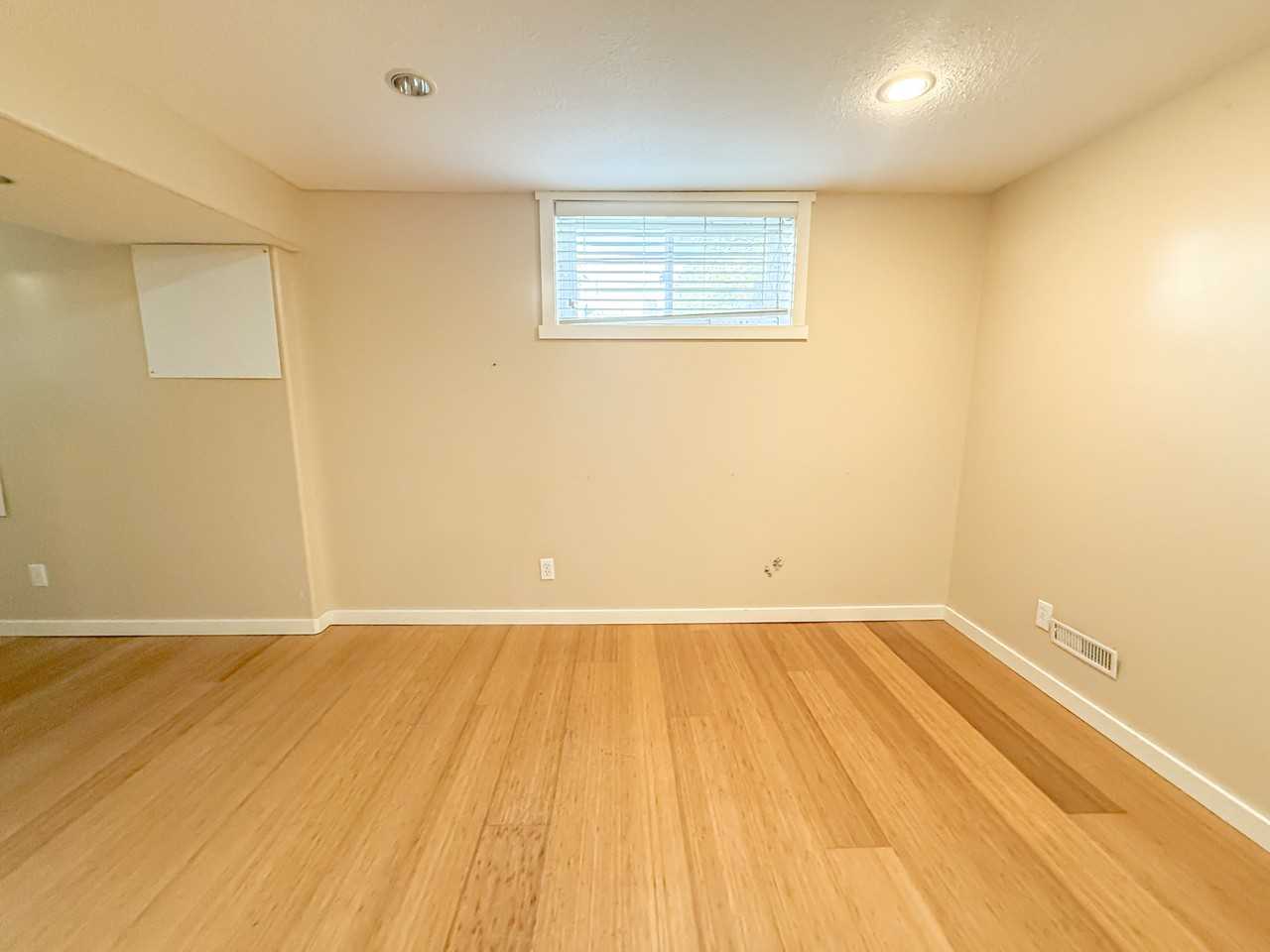 5116 Forego Ave Se - Photo 3 of 13