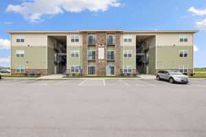 featured image of 707 W Center St