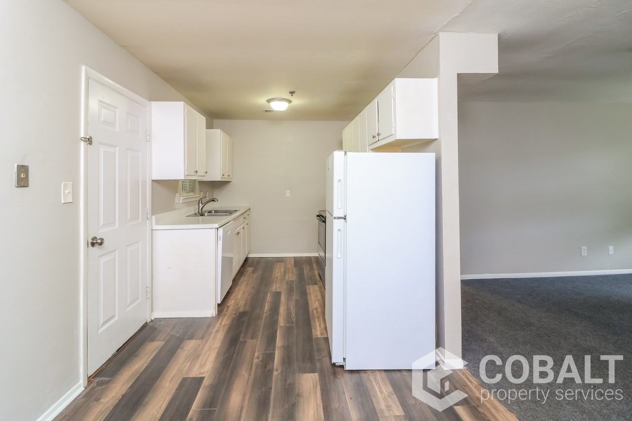 641 Powder Springs Street Southeast #4 - Photo 3 of 17