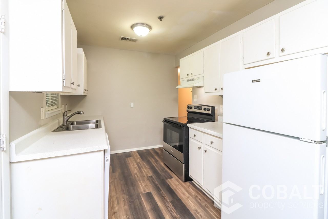 641 Powder Springs Street Southeast #4 - Photo 2 of 17