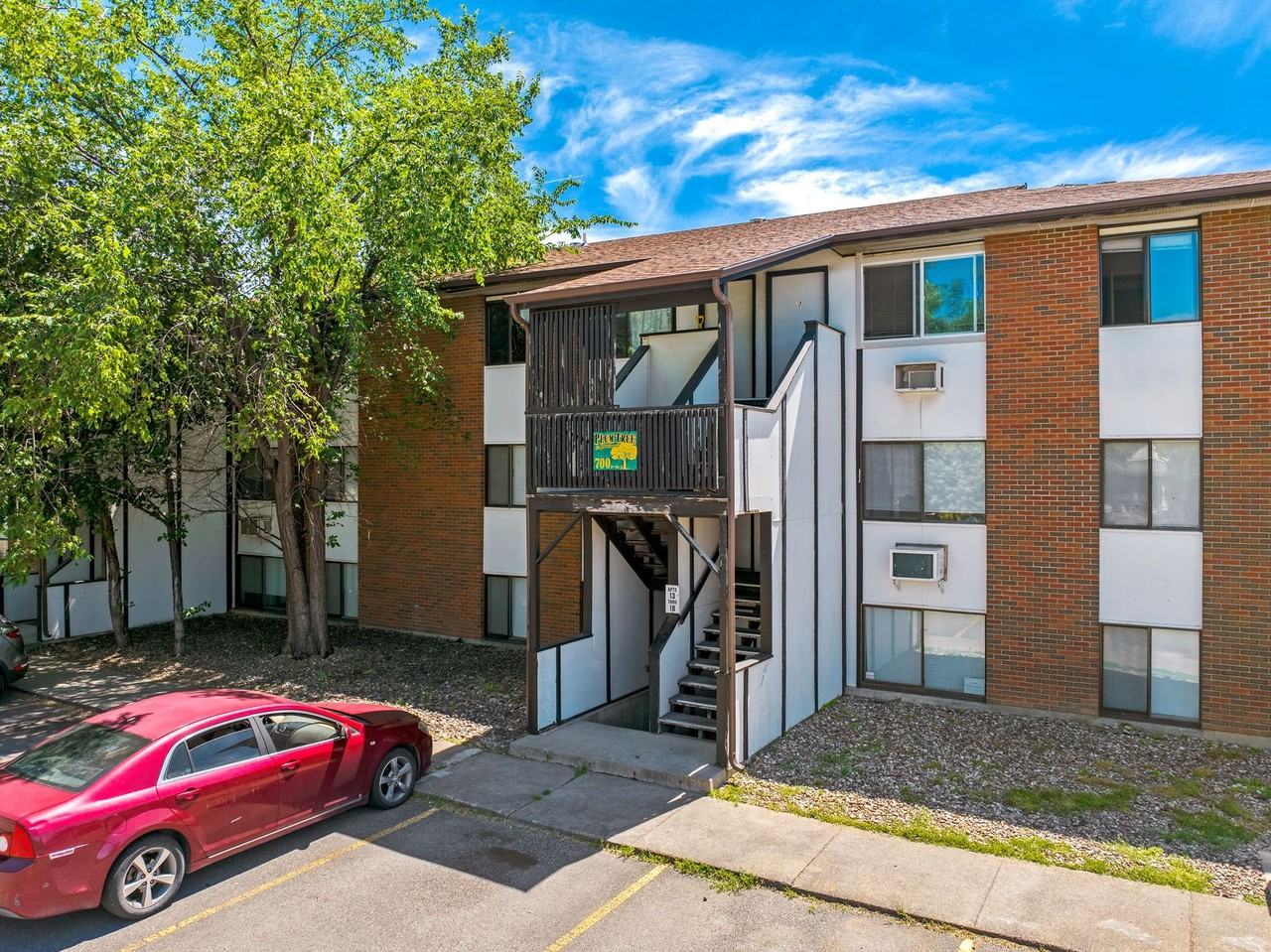 Plum Tree Apartments - Photo 2 of 5