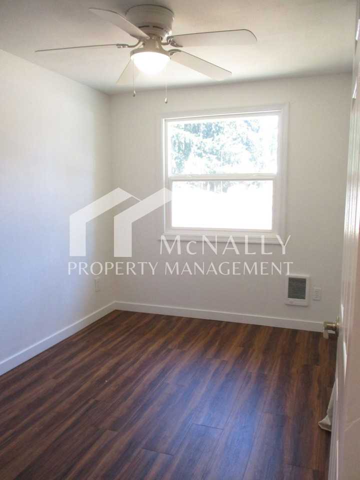 1416 Briston Ln - Photo 5 of 14