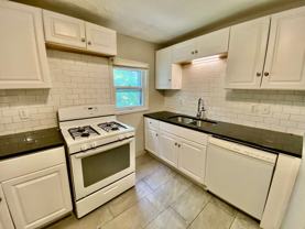 301 17th Ave Ne - Photo 1 of 1