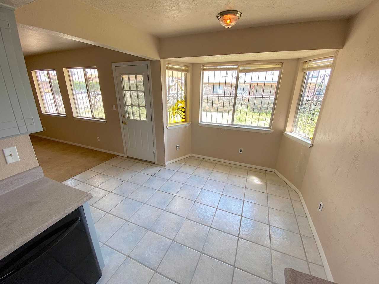5000 Dearborne Dr - Photo 6 of 15