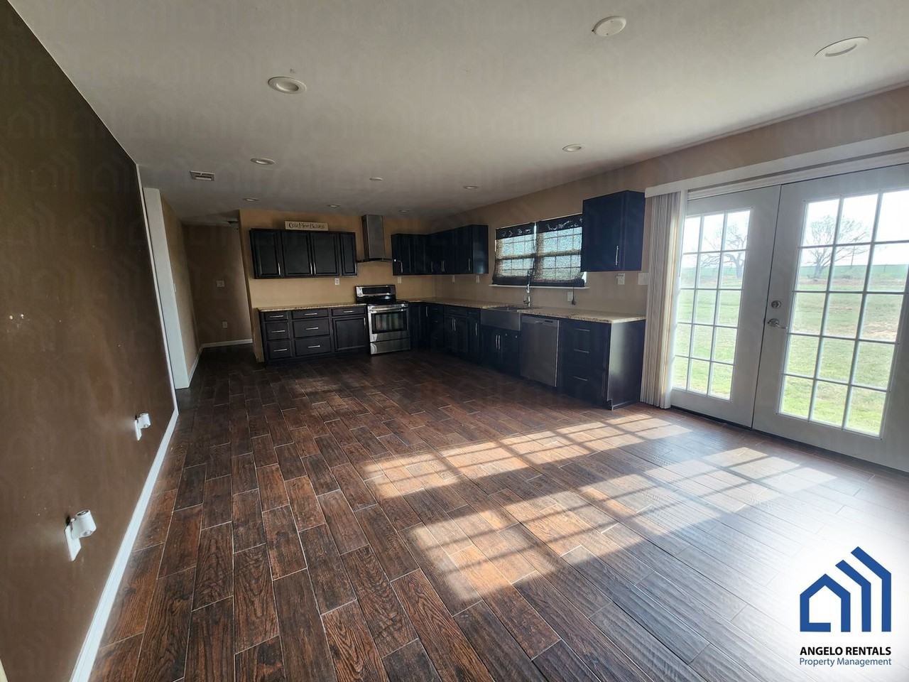 5792 City Farm Rd - Photo 6 of 16