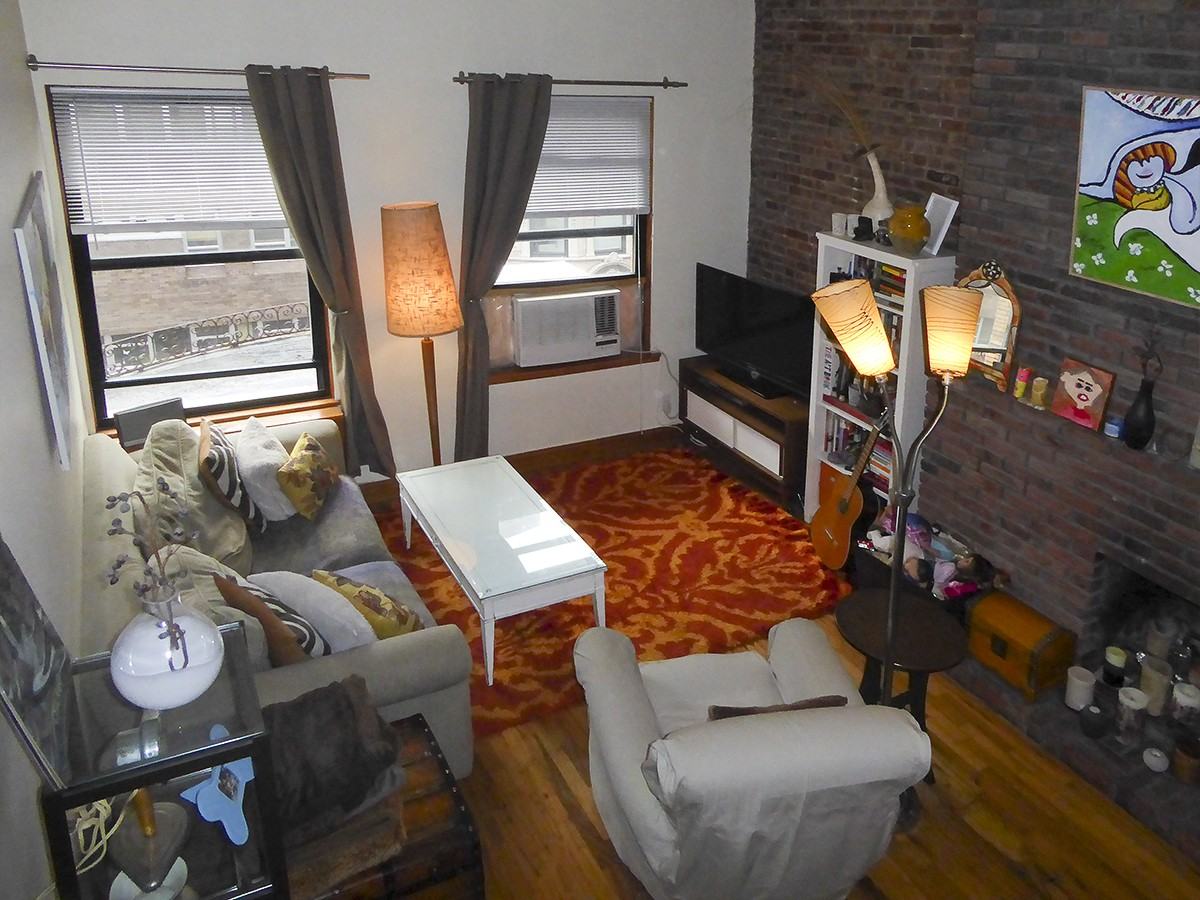 323 W 75th St #4A