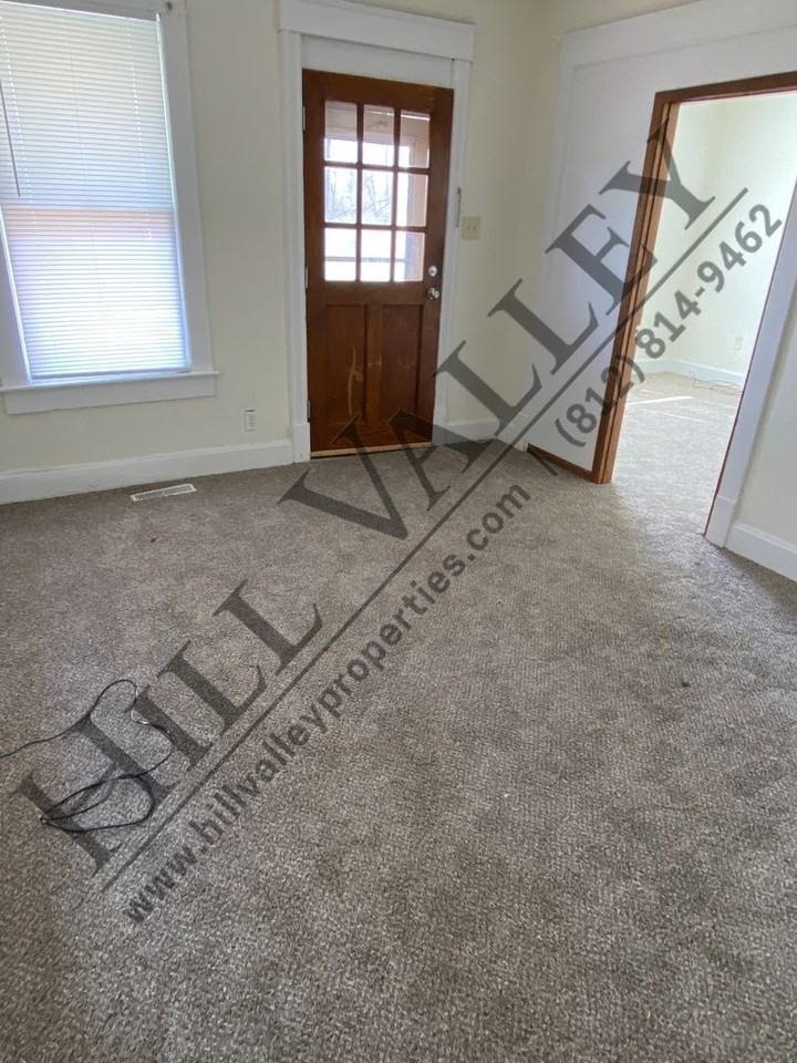 1014 3rd Ave - Photo 2 of 9