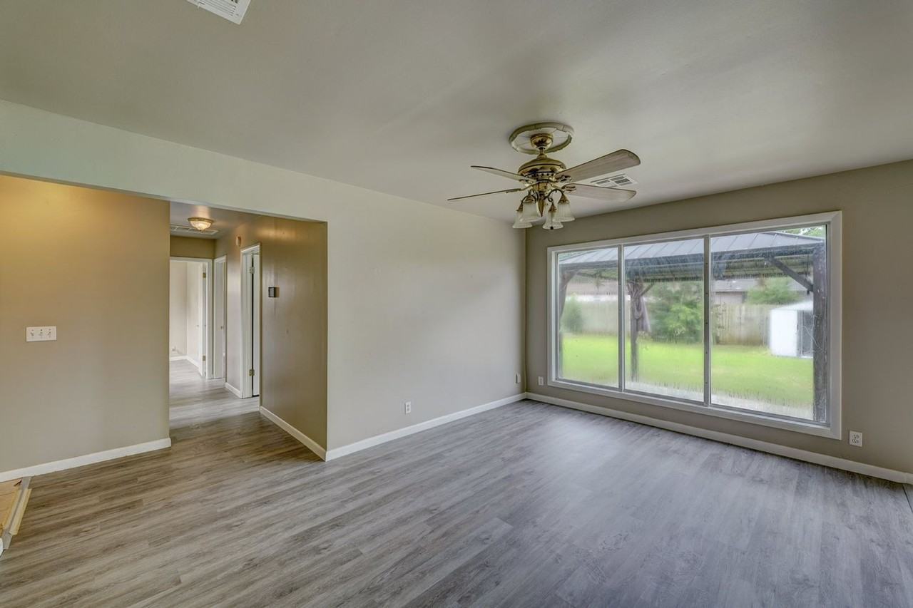 12486 E 26th St - Photo 2 of 19