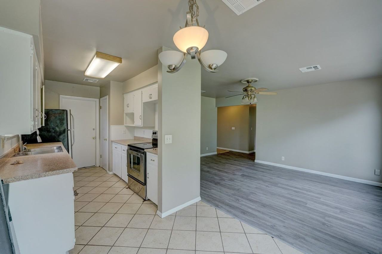 12486 E 26th St - Photo 3 of 19