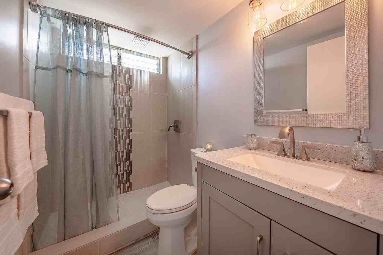 2522 Date St - Photo 5 of 18