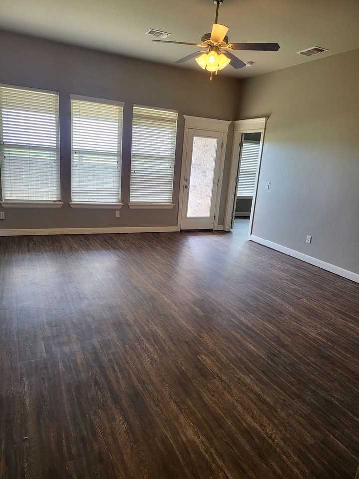 2215-Ailsa Road - Photo 3 of 15