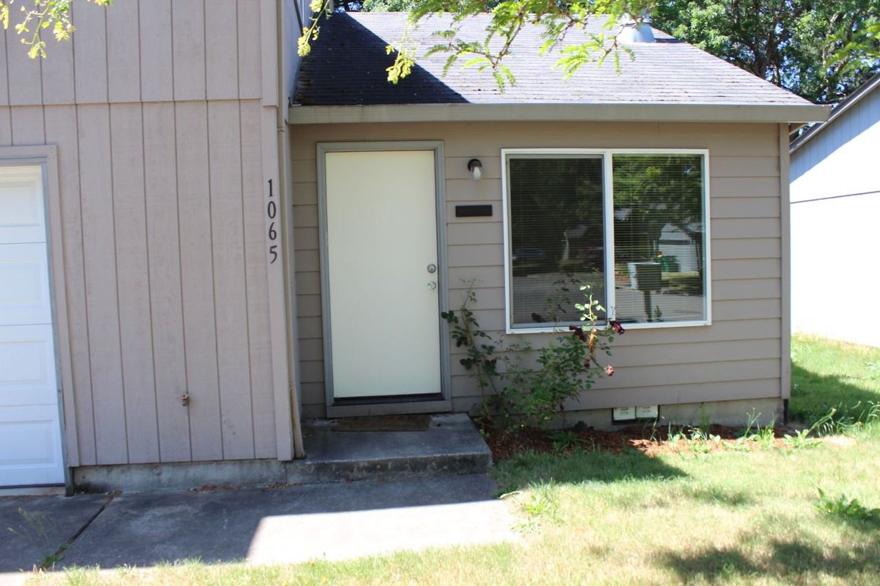 1065 Sw 178th Pl - Photo 6 of 23