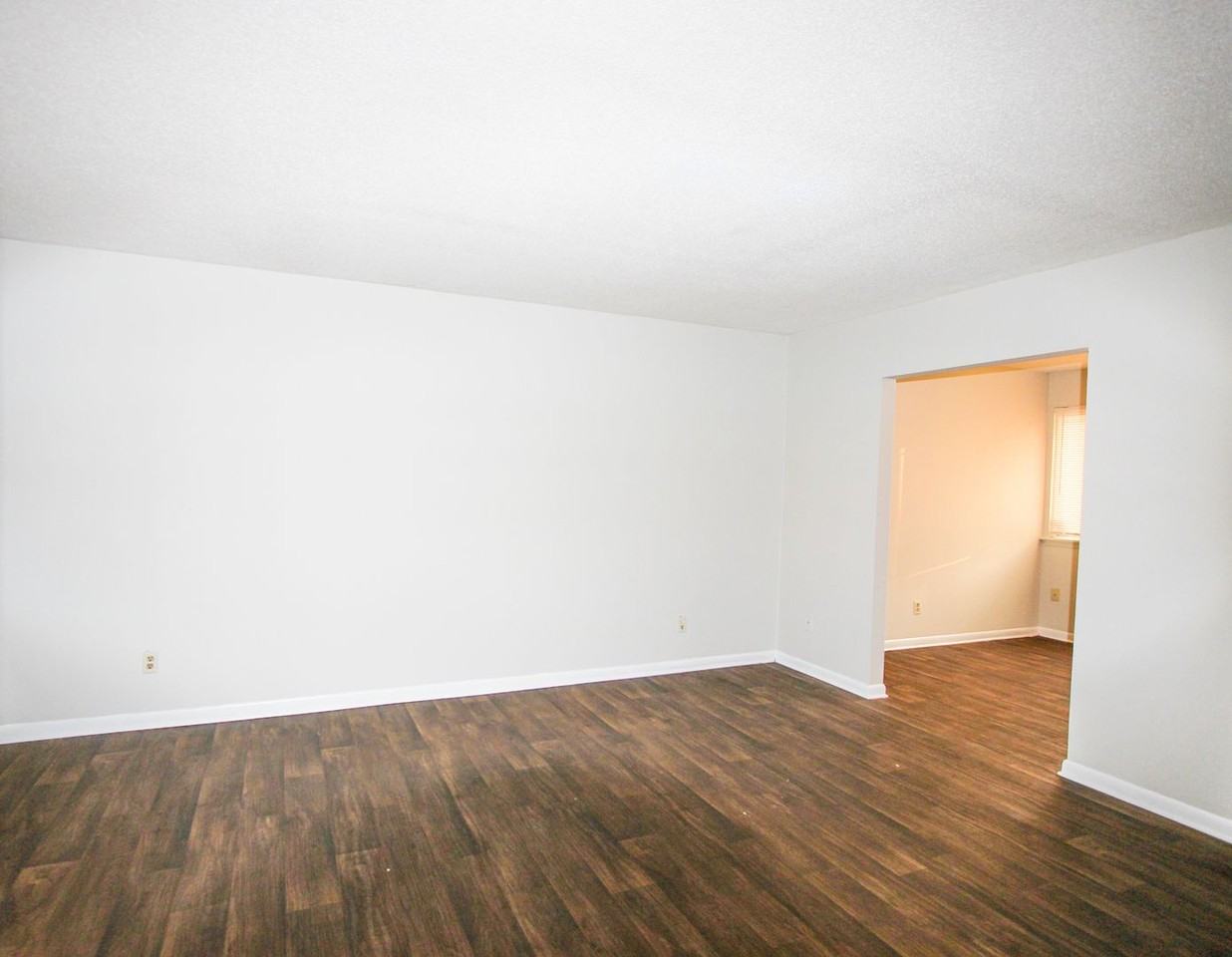 2351 Champion Ct - Photo 3 of 12