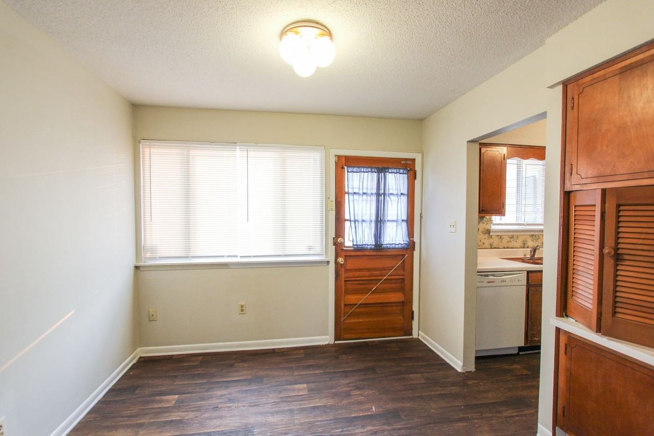 2351 Champion Ct - Photo 6 of 12