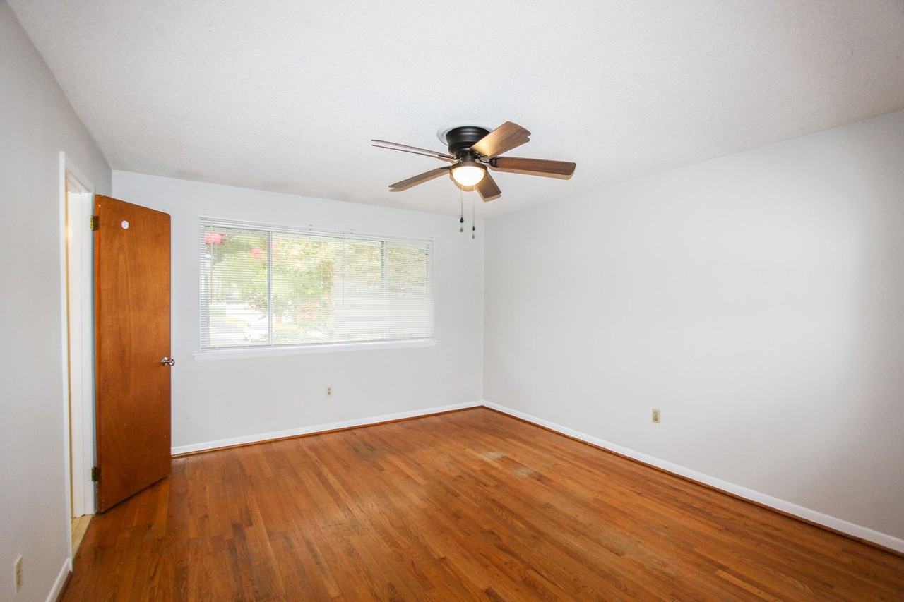 2351 Champion Ct - Photo 7 of 12