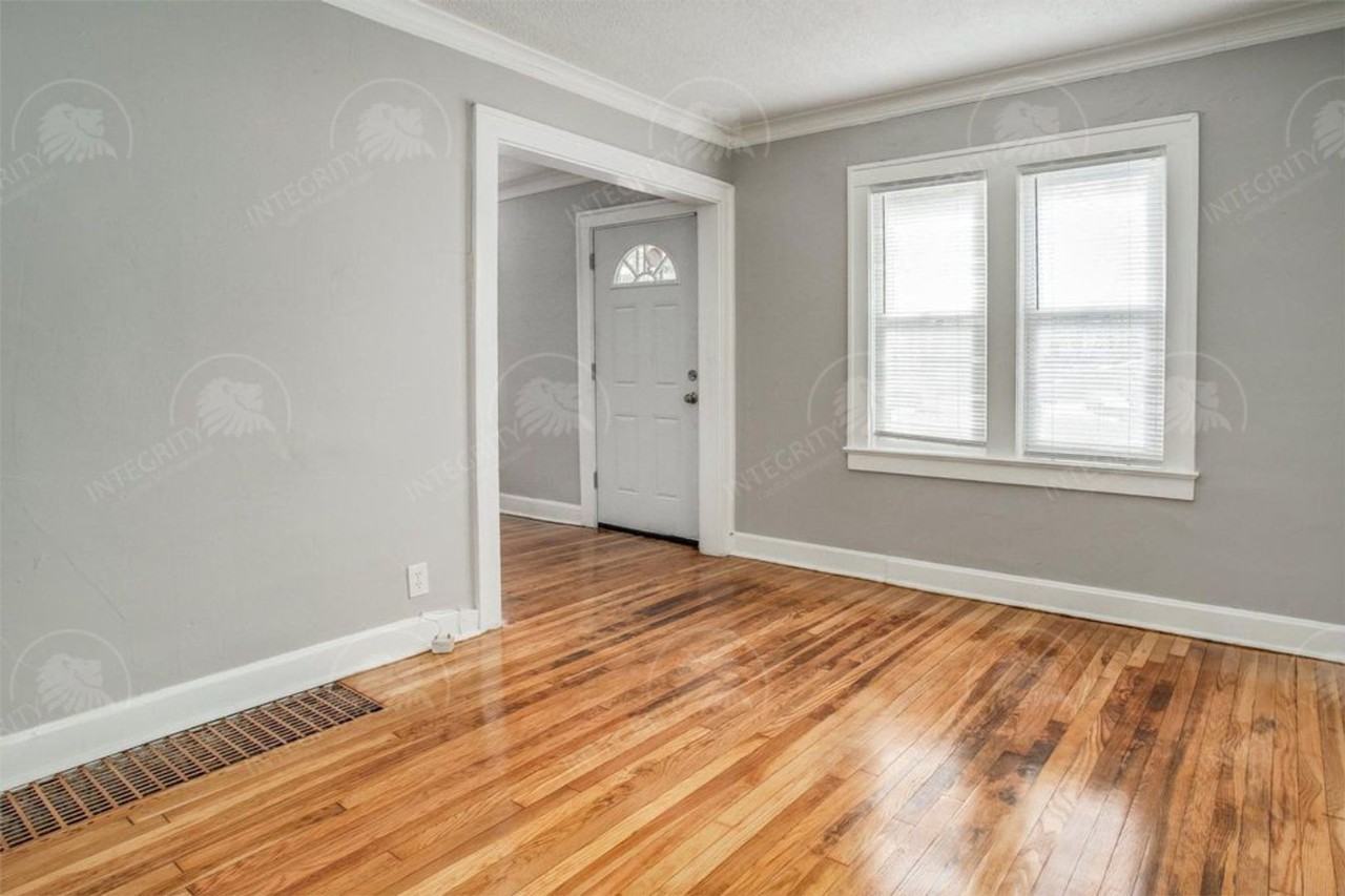 3708 E 61st St - Photo 2 of 24