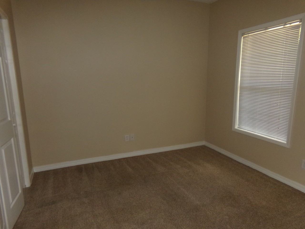 903 Cook St - Photo 3 of 16