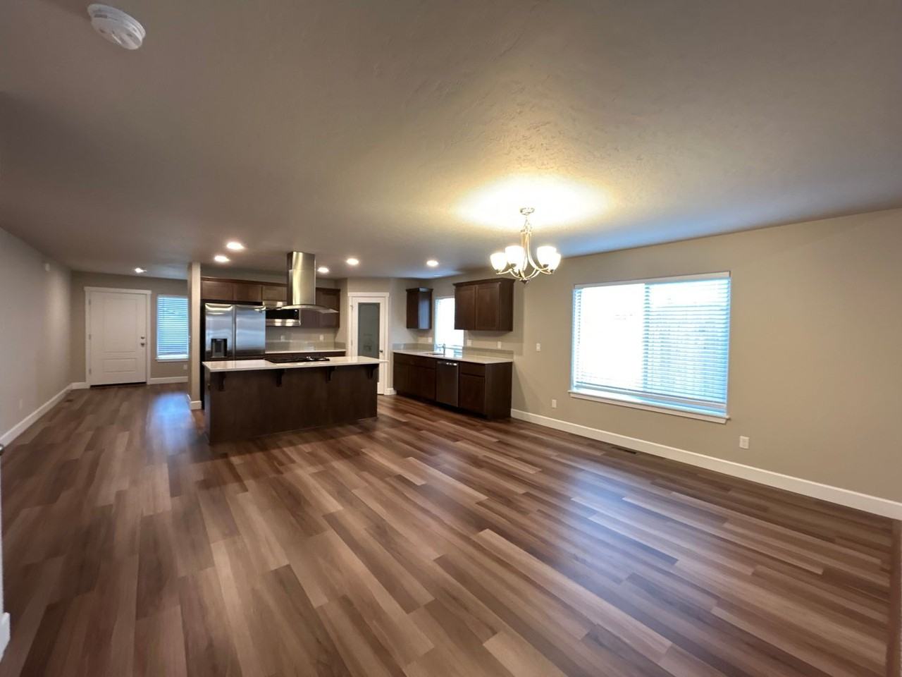 2534 Sw Newberry Loop - Photo 6 of 28