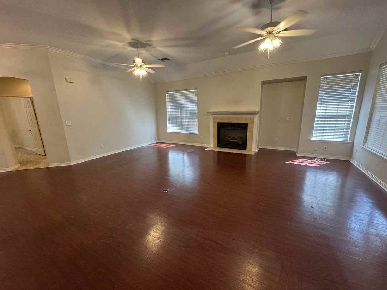 127 Labelle Ln - Photo 3 of 17
